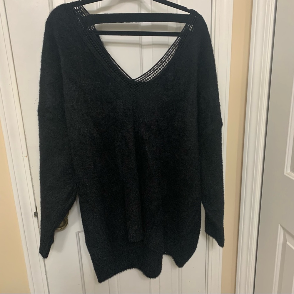 Torrid black sweater nwt size 4